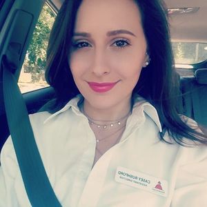 Meet your Posher, Casey